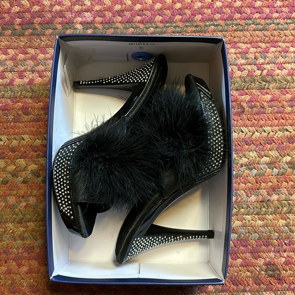 NEW FABULOUS PLEASER USA BLACK RHINESTONE FEATHERED HEELS DANCER CLUB - Picture 1 of 9